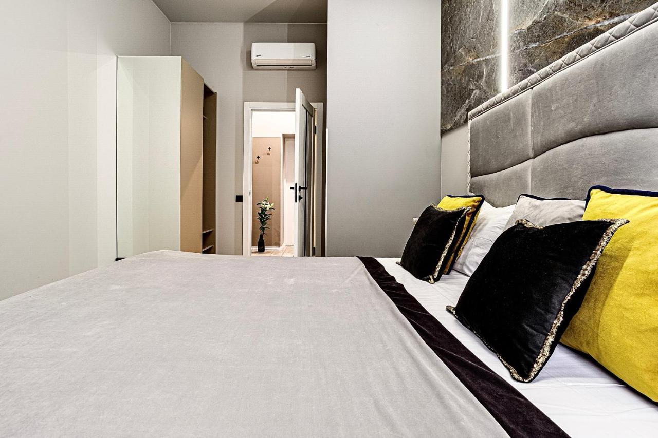 Family Residence Boutique Apartments Lviv Exterior foto