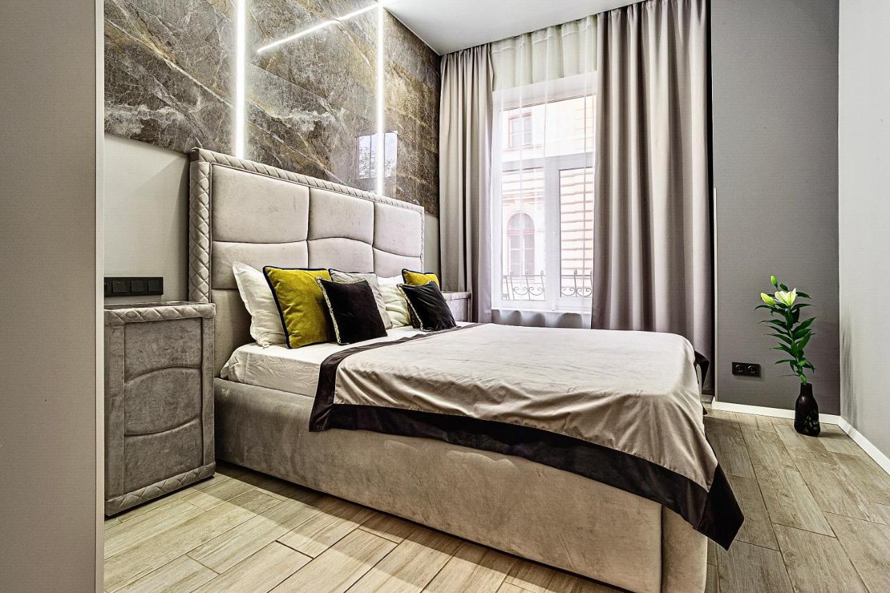 Family Residence Boutique Apartments Lviv Exterior foto
