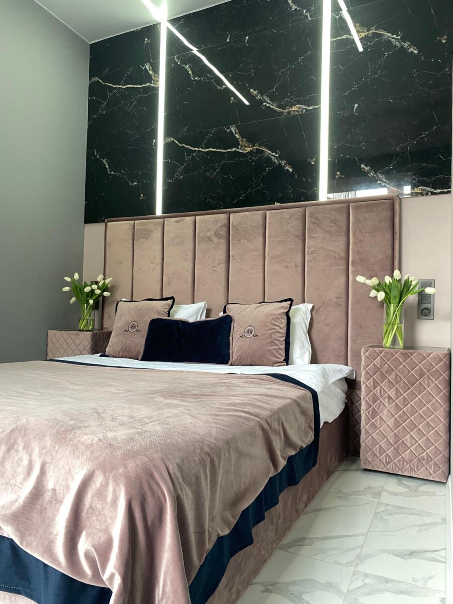 Family Residence Boutique Apartments Lviv Quarto foto